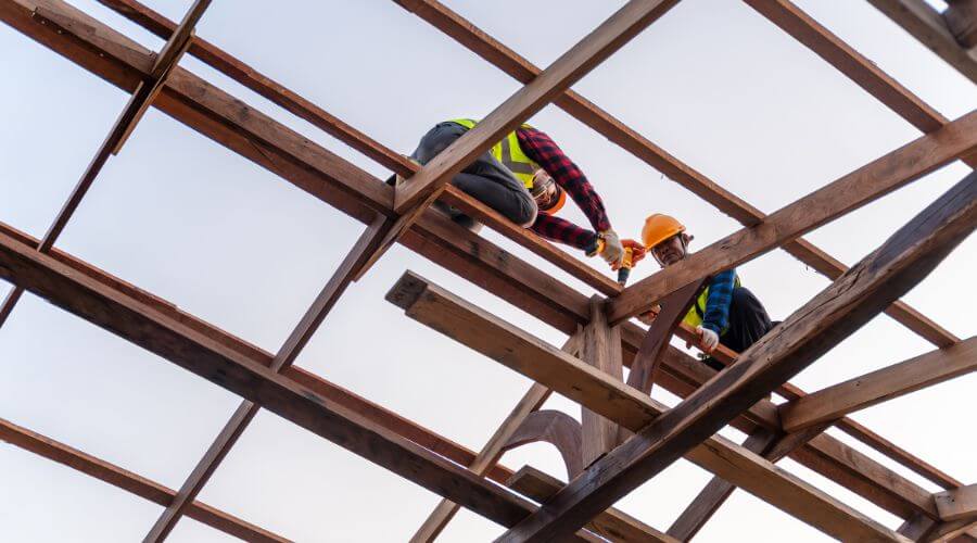 Professional residential roofers in Eola, IL